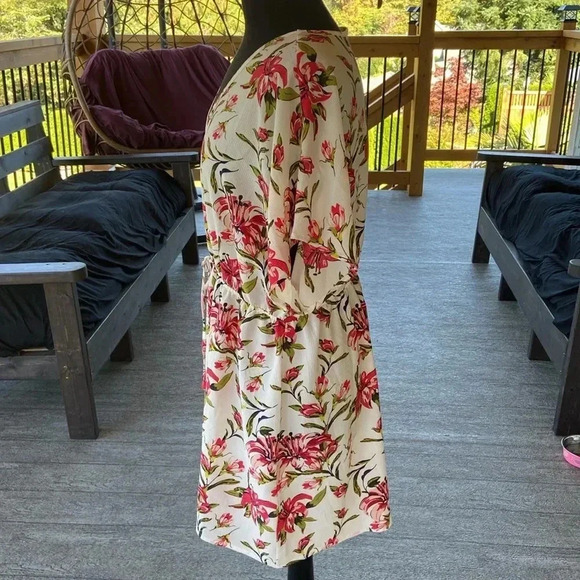 Mario Serrani | Floral Cover- up - Picture 4 of 7